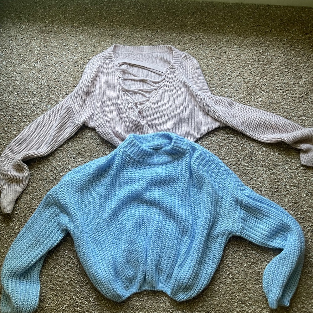 Lace up v back crop sweater; drop shoulder chunky knit (one size)